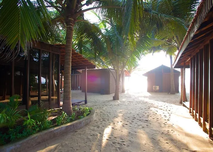 Dunhill Beach Resort